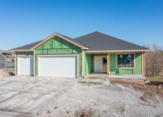 Property at 11218 Kimball Ave, Kansas City, KS 66109, 4 beds, 3 baths
