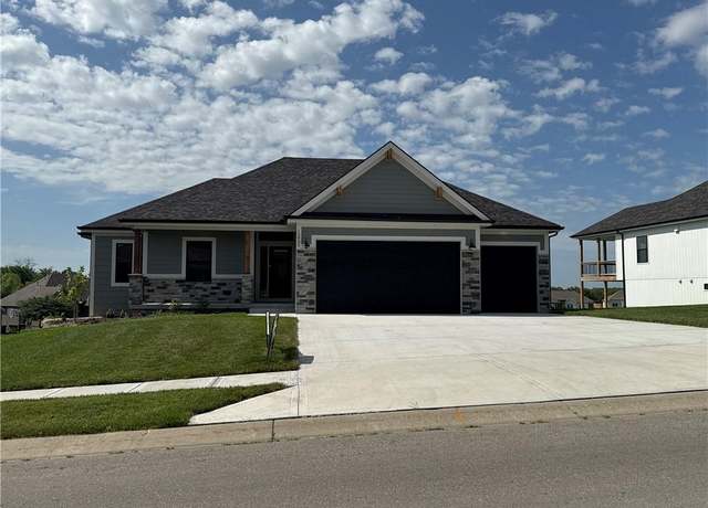 Property at 12935 N Champanel Way, Platte City, MO 64079, 5 beds, 3.5 baths