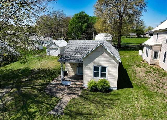 Property at 1539 1st Ave W, Horton, KS 66439, 2 beds, 1 bath