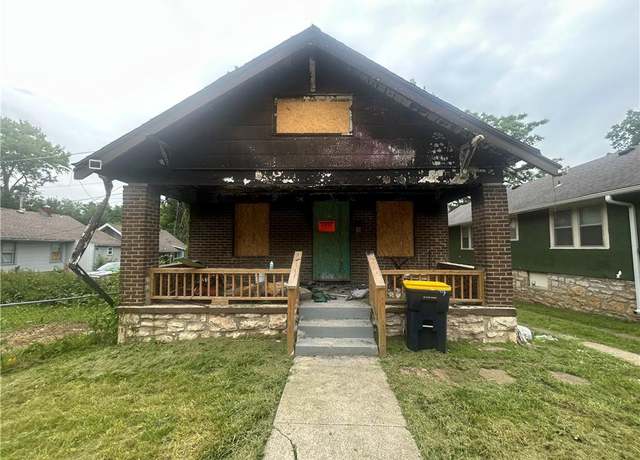 Property at 5709 Garfield Ave, Kansas City, MO 64130, 3 beds, 1 bath