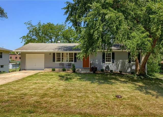 Property at 12116 W 63rd Ter, Shawnee, KS 66216, 4 beds, 2 baths