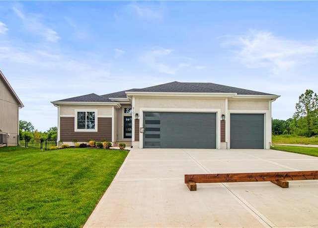 Property at 4101 SE Adams Dr, Blue Springs, MO 64014, 4 beds, 3 baths