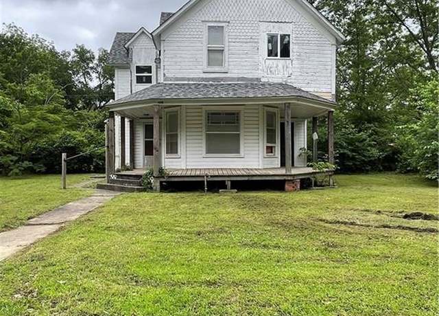 Property at 108 E Orange Ave, Caney, KS 67333, 3 beds, 1 bath