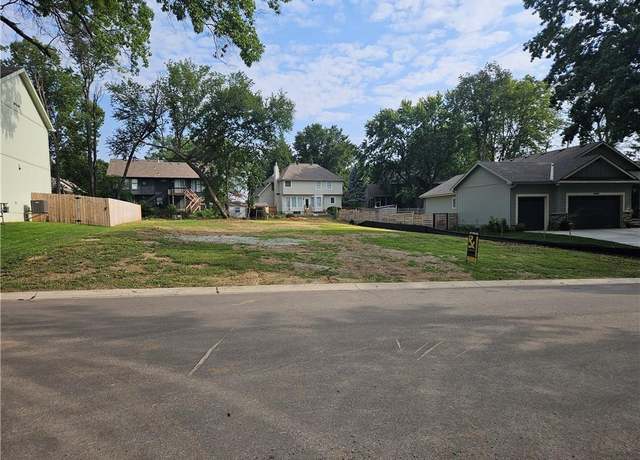 Property at 11002 W 70th Ter, Shawnee, KS 66203
