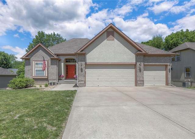 Property at 1800 NE 80th Ter, Kansas City, MO 64118, 3 beds, 3 baths