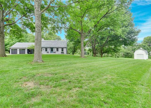 Property at 3200 NW 51st Ter, Blue Springs, MO 64015, 4 beds, 3.5 baths