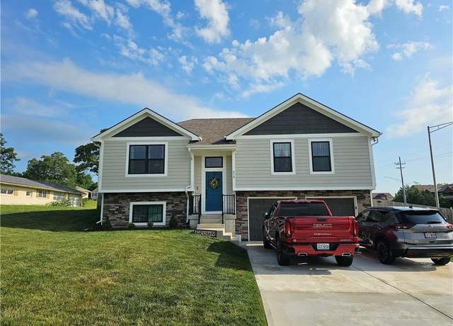 Property at 314 NE 102nd Ter, Kansas City, MO 64155, 4 beds, 3 baths