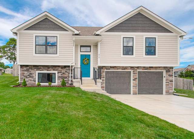Property at 314 NE 102nd Ter, Kansas City, MO 64155, 4 beds, 3 baths