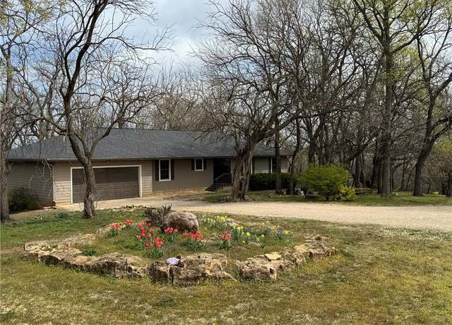 Property at 12301 S Stubbs Rd, Overbrook, KS 66524, 5 beds, 2.5 baths