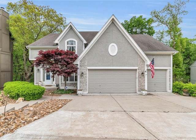 Property at 5125 NW Walden Dr, Kansas City, MO 64151, 5 beds, 4.5 baths