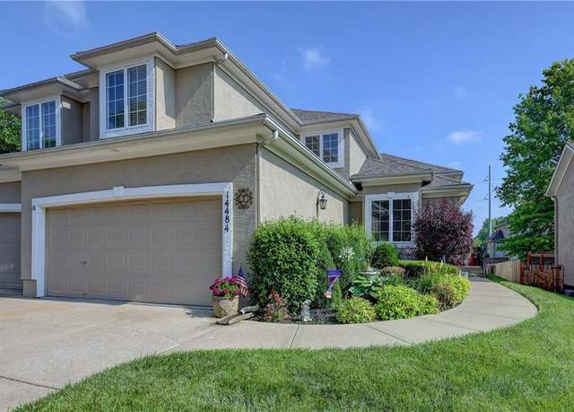 Property at 14484 W 139th St, Olathe, KS 66062, 3 beds, 3 baths