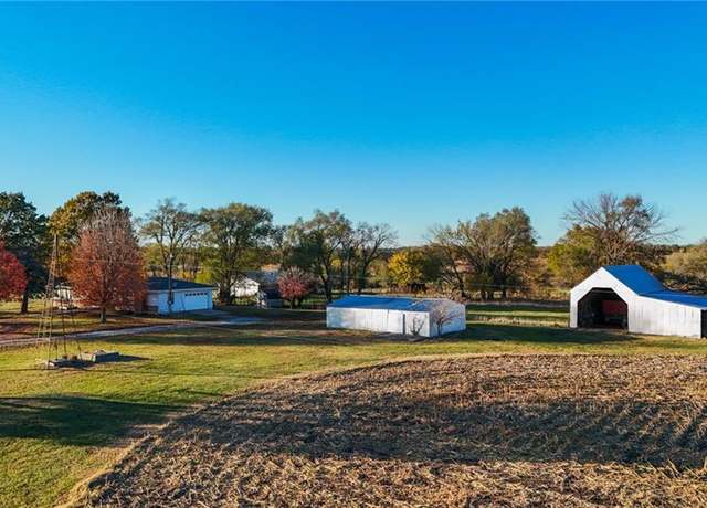 Property at 2334 N 100 Rd, Wellsville, KS 66092, 3 beds, 1.5 baths