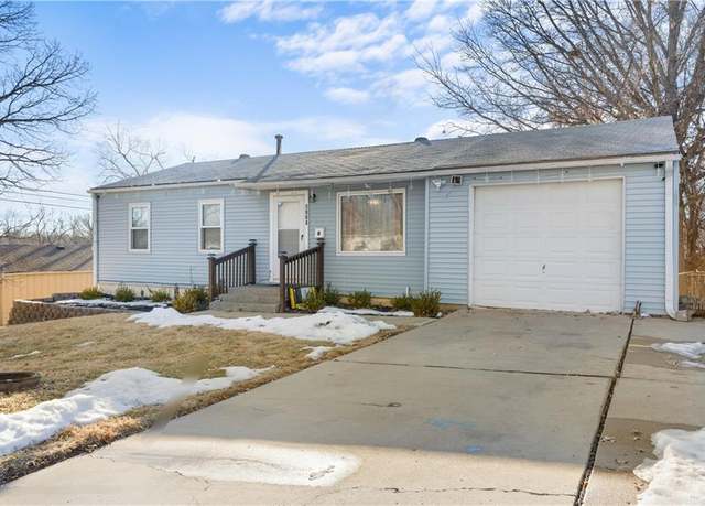 Property at 9220 Mckinley St, Kansas City, MO 64138, 4 beds, 2 baths