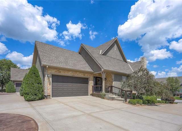 Property at 14730 Meadow Ln, Overland Park, KS 66224, 3 beds, 2.5 baths
