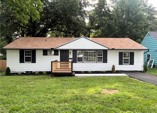 Property at 8415 Central St, Kansas City, MO 64114, 3 beds, 2 baths