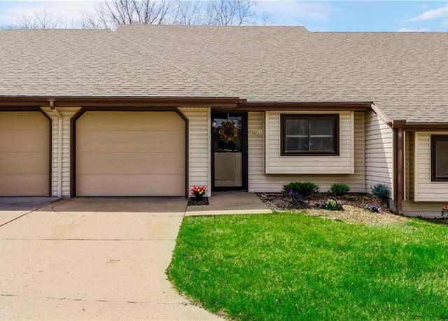 Property at 4020 10th Ave, Leavenworth, KS 66048, 2 beds, 2 baths
