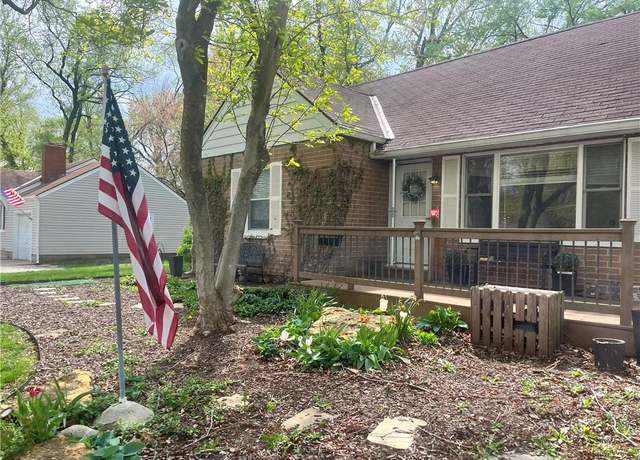 Property at 5128 Quivira Rd, Shawnee, KS 66216, 3 beds, 1.5 baths