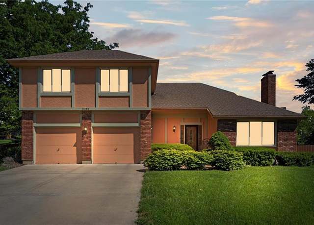 Property at 11290 Hadley St, Overland Park, KS 66210, 4 beds, 2.5 baths