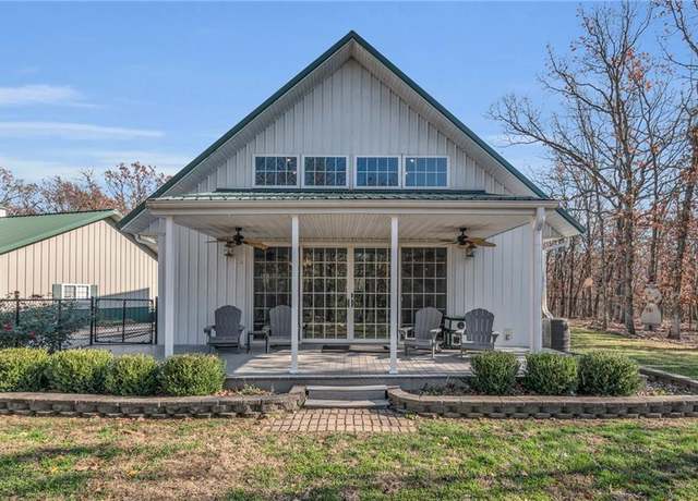 Property at 26644 Magnolia Ln, Clinton, MO 64735, 3 beds, 2 baths