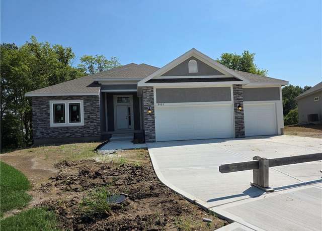 Property at 9439 N Belton Ave, Kansas City, MO 64154, 3 beds, 2 baths