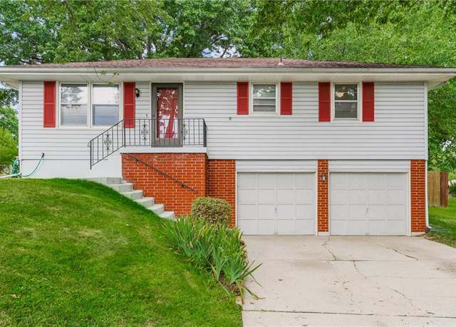 Property at 109 NE 1st Street Ter, Blue Springs, MO 64014, 3 beds, 1 bath