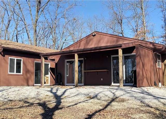 Property at 142 Spruce Dr, Linn Valley, KS 66040, 3 beds, 2 baths