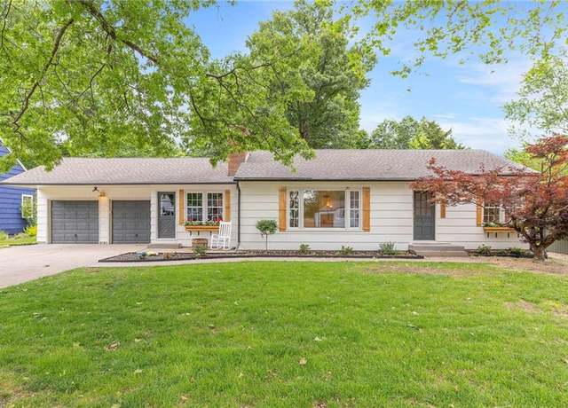 Property at 5527 Glenwood St, Mission, KS 66202, 5 beds, 3 baths