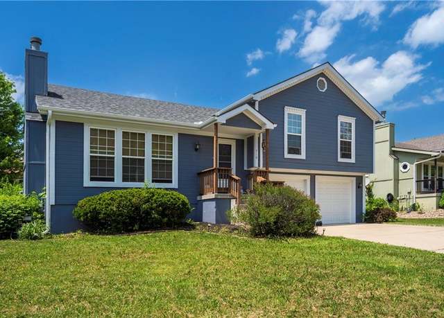 Property at 710 Crabapple Ln, Liberty, MO 64068, 3 beds, 2.5 baths