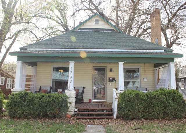 Property at 1709 N Joplin St, Pittsburg, KS 66762, 3 beds, 1 bath