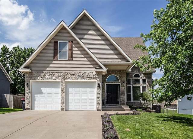 Property at 911 Porter Ridge Rd, Kearney, MO 64060, 4 beds, 2.5 baths