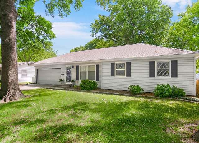 Property at 714 S Church St, Olathe, KS 66061, 3 beds, 1.5 baths