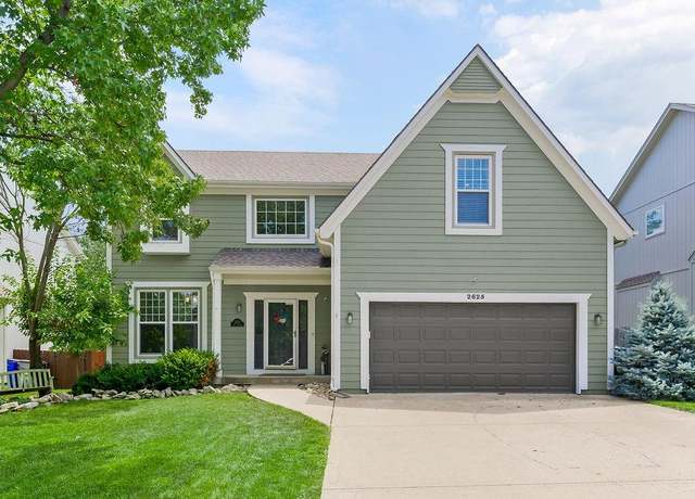 Property at 2625 W Mulberry St, Olathe, KS 66061, 4 beds, 2.5 baths
