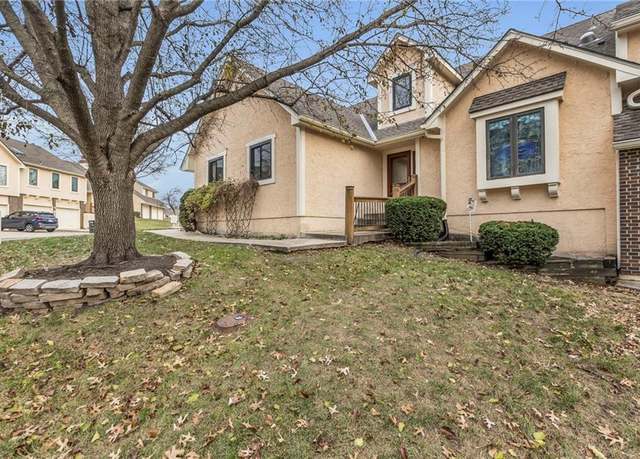 Property at 12601 W 85th Pl, Lenexa, KS 66215, 3 beds, 3.5 baths