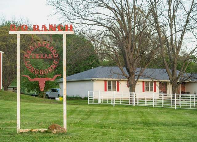 Property at 36645 W 367th St, Osawatomie, KS 66064, 3 beds, 2.5 baths