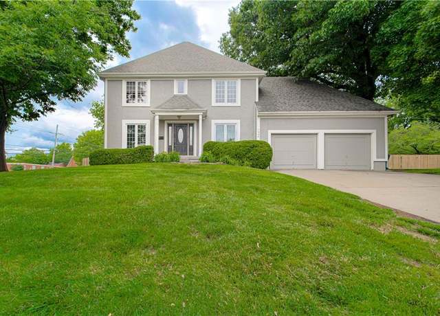 Property at 7446 Booth St, Prairie Village, KS 66208, 4 beds, 2.5 baths