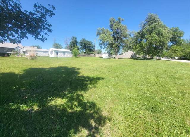 Property at 123 N 8th St, Union Star, MO 64494