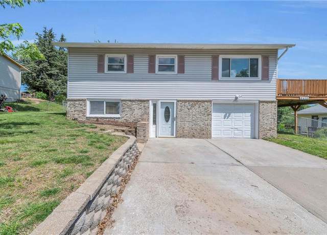 Property at 8410 Barnett Ave, Kansas City, KS 66112, 3 beds, 1.5 baths