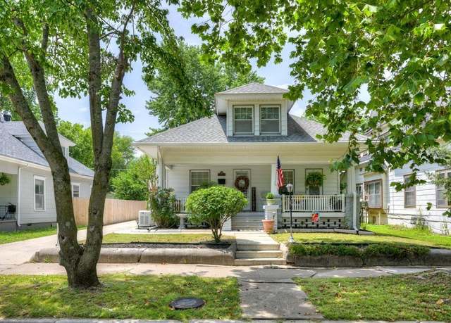 Property at 1906 Bird Ave, Joplin, MO 64804, 5 beds, 3 baths