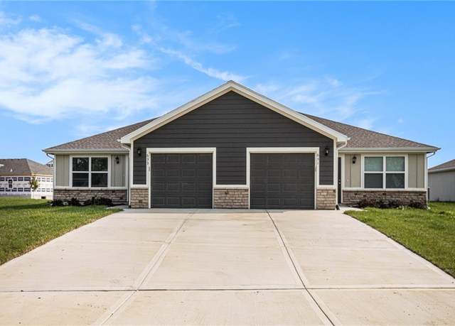 Property at 631-633 Fall Meadow Ln, Belton, MO 64012, 6 beds, 4 baths