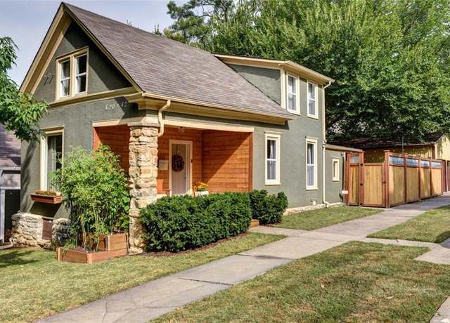 Property at 620 E 42nd St, Kansas City, MO 64110, 2 beds, 2 baths