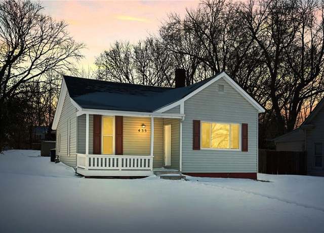 Property at 435 Ford Ave, Liberty, MO 64068, 3 beds, 1 bath