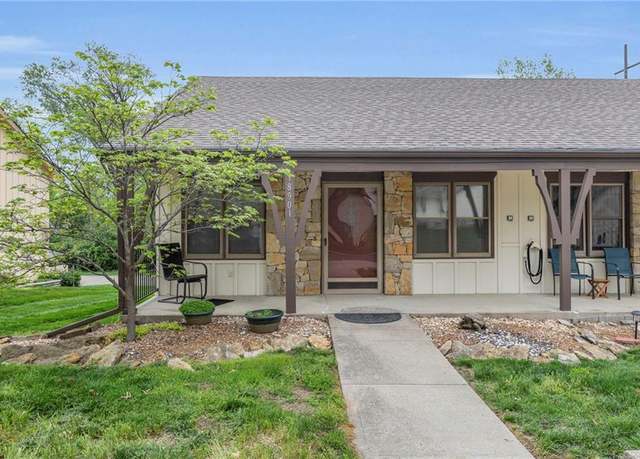 Property at 18901 Sunrise Dr, Belton, MO 64012, 2 beds, 1 bath