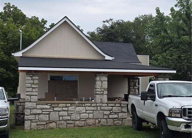 Property at 2247 Blue Ridge Blvd, Kansas City, MO 64126, 3 beds, 1 bath