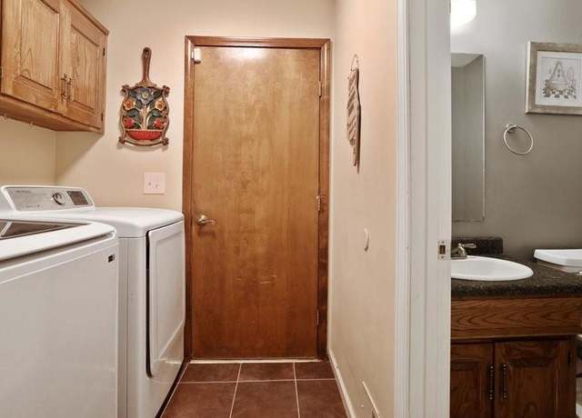 Property at 8600 N Troost Ave, Kansas City, MO 64155, 3 beds, 2.5 baths