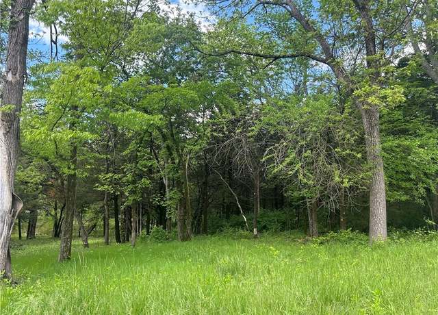 Property at 29 and 33 W Sugar Lake Dr, Mound City, KS 66056