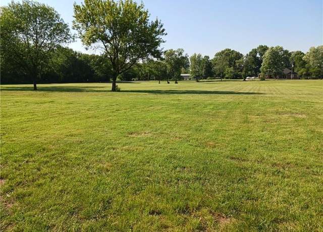 Property at W Carlton St, Frontenac, KS 66763