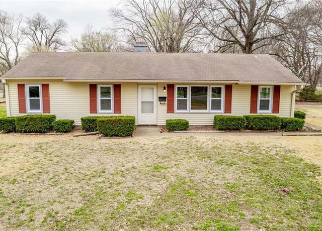Property at 7111 E 111th St, Kansas City, MO 64134, 3 beds, 1 bath