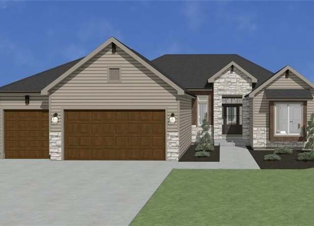 Property at 12154 N Forrest Ct, Kansas City, MO 64165, 4 beds, 3 baths