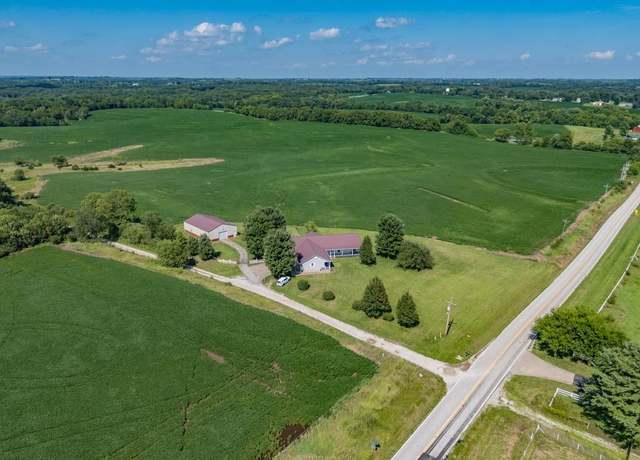 Property at 5990 Z Hwy, Edgerton, MO 64444, 4 beds, 4.5 baths