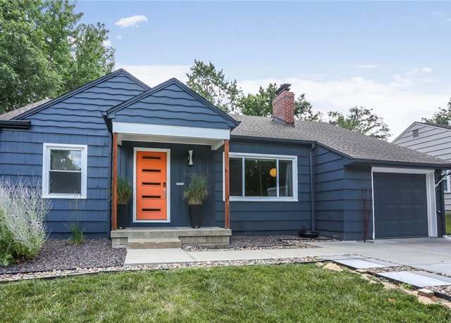 Property at 7609 Juniper St, Prairie Village, KS 66208, 5 beds, 2 baths